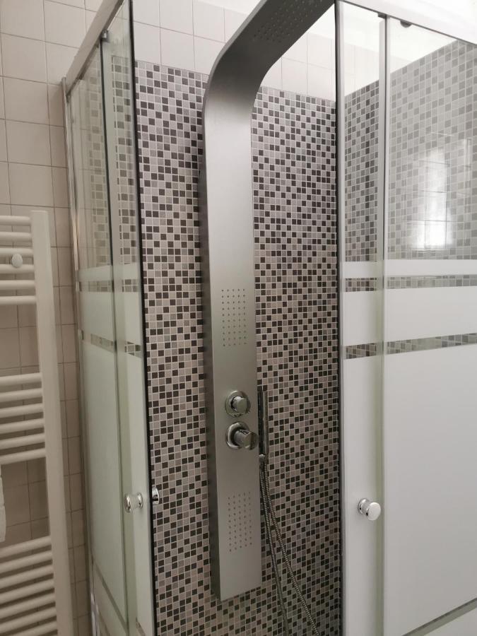 Ca Cristallina البندقية المظهر الخارجي الصورة